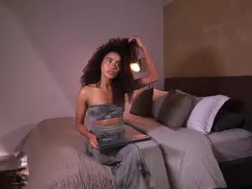 paulacora100 on Chaturbate 