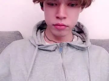 pawclaw from Chaturbate