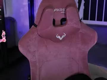 Watch Chaturbate's Prettybones prettybones from Chaturbate