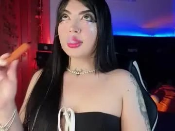 queenlamia on Chaturbate