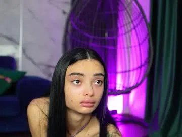 rachelravee on Chaturbate