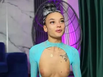 rachelravee on Chaturbate