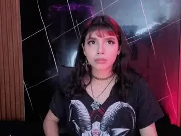 raven_rox_ on Chaturbate