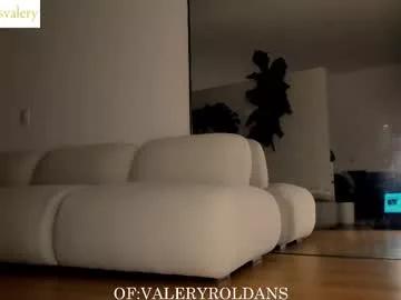 Freechat roldansvalery on Chaturbate