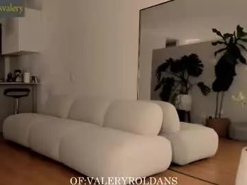 Freechat roldansvalery on Chaturbate