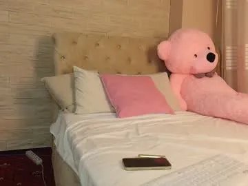 sarahadams from Chaturbate