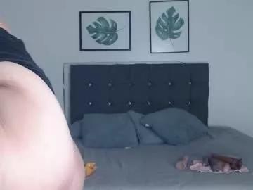 selena_hotmilf on Chaturbate 