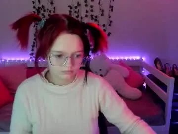Freechat shy_elina01 on Chaturbate