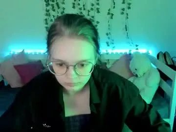Freechat shy_elina01 on Chaturbate
