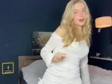 Masturbate to 20 years old skyeveil from Chaturbate skyeveil from Chaturbate