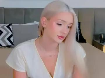 Freechat sugarwhisper on Chaturbate