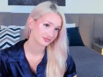 Freechat sugarwhisper on Chaturbate