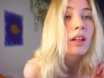 Discover Sunnybish, she wants to masturbate for you sunnybish from Chaturbate