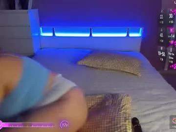 super_huge_boobs on Chaturbate 
