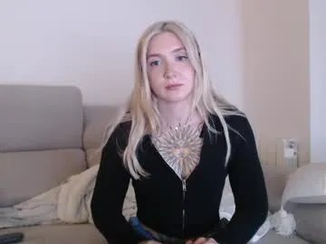 Away tattoobbgirl on Chaturbate