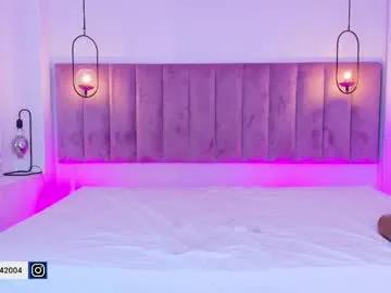 Freechat tinacurly on Chaturbate