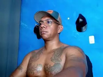tom_miller on Chaturbate