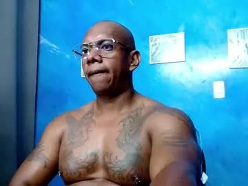 tom_miller on Chaturbate