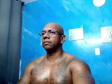 tom_miller on Chaturbate