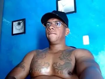 tom_miller on Chaturbate