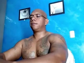 tom_miller on Chaturbate