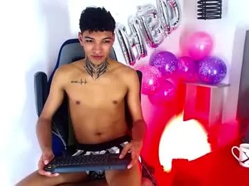 tony_rick_ — GOAL: Make me cumm!!! [978 tokens remaining] Hey, today I'm very horny and I want to have fun, make me cum #18 #bbc #twink #latino #cum