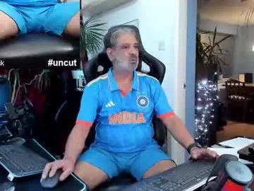 topalphaboss on Chaturbate