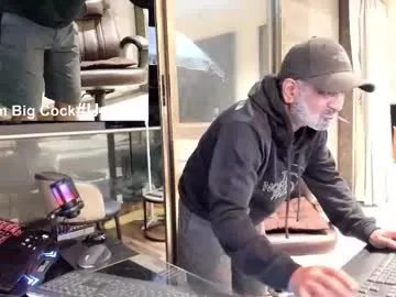 topalphaboss from Chaturbate