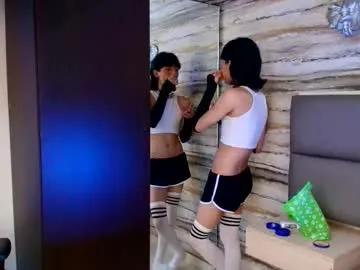 twinslovers_ from Chaturbate