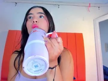 Freechat valen_rose0 on Chaturbate