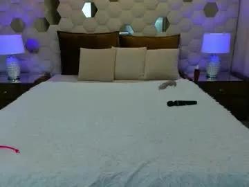 Freechat xlindamilfx on Chaturbate