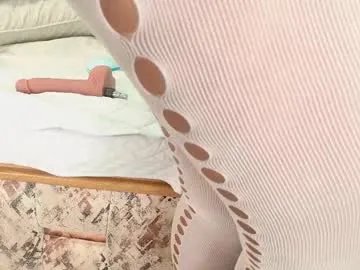 Freechat zoley_watson on Chaturbate