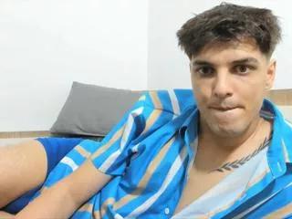 angel_frank on Flirt4Free 