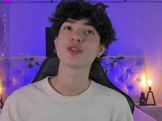 elliot_soleil on Flirt4Free 