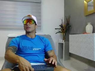 fagu_lion on Flirt4Free 