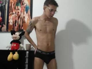 lucian_bonet on Flirt4Free 