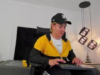 nico_bellini on Flirt4Free 