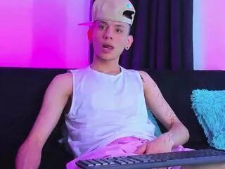 rogers_fleter on Flirt4Free 