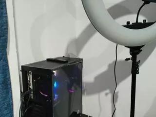 rose_humphrey on Flirt4Free 