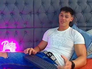 zeb_madison on Flirt4Free 