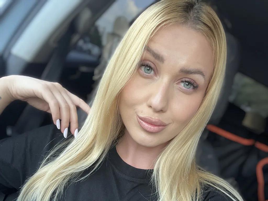 AmaFox from LiveJasmin