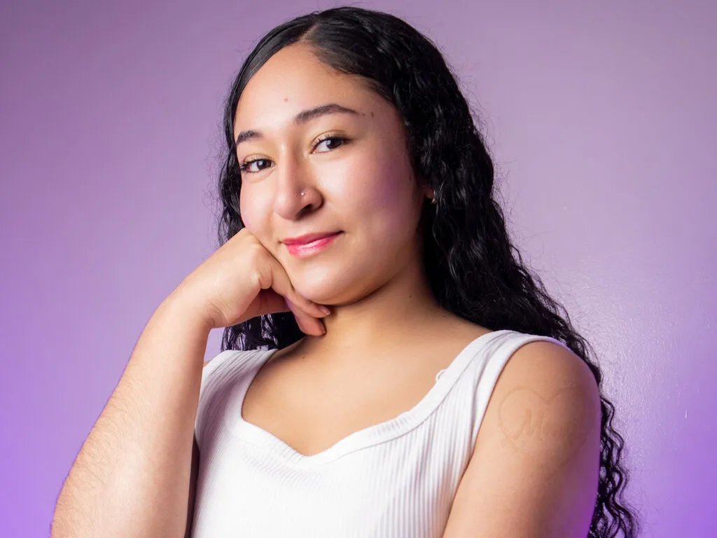 LiveJasmin DanyMoon is Private DanyMoon — CHOCOLATE ICE CREAM, HONESTY, CUTE DOGS, TRUE LOVE...WHAT MAKES YOUR HEART TICK?
I like reading, running, going out for a drink on special occasions. I am just a normal girl who likes live new experiences ... would you like?