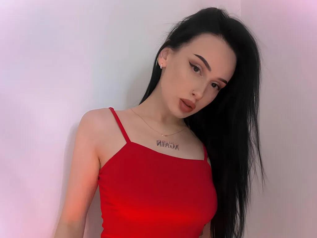 DarinekoHill from LiveJasmin