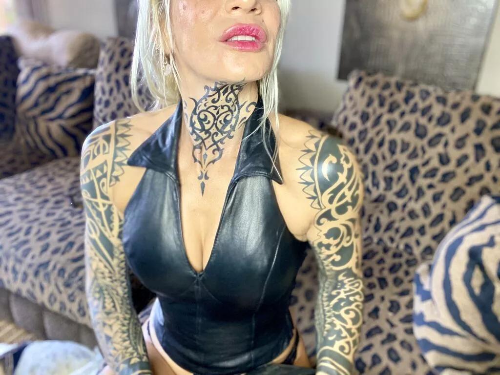 IvyLina on LiveJasmin 