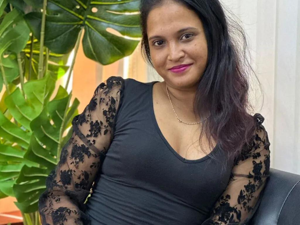 LiveJasmineLoony JasmineLoony from LiveJasmin