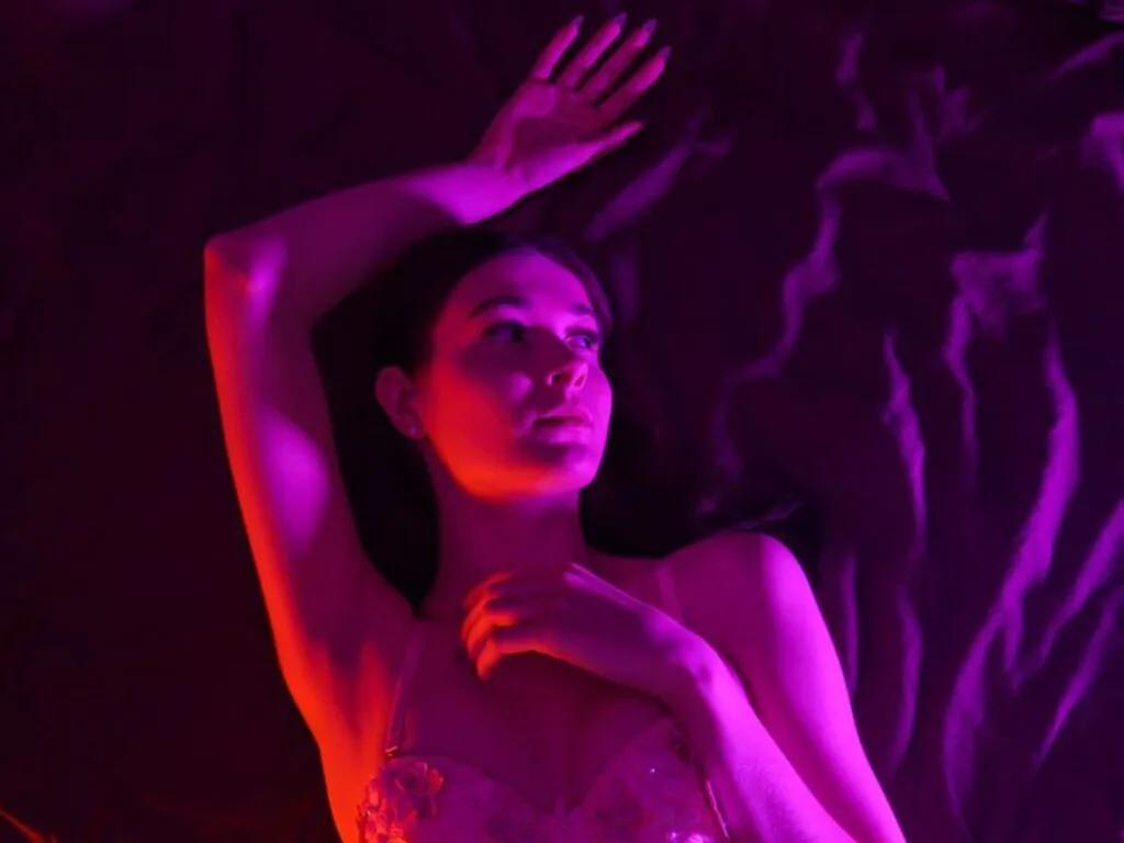 Checkout sexy performer KsaRina KsaRina from LiveJasmin