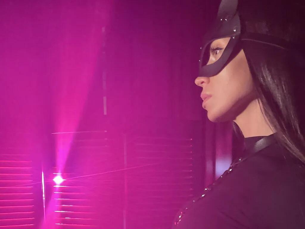 Naked LeilaNyman wants you to fuck her body now LeilaNyman from LiveJasmin