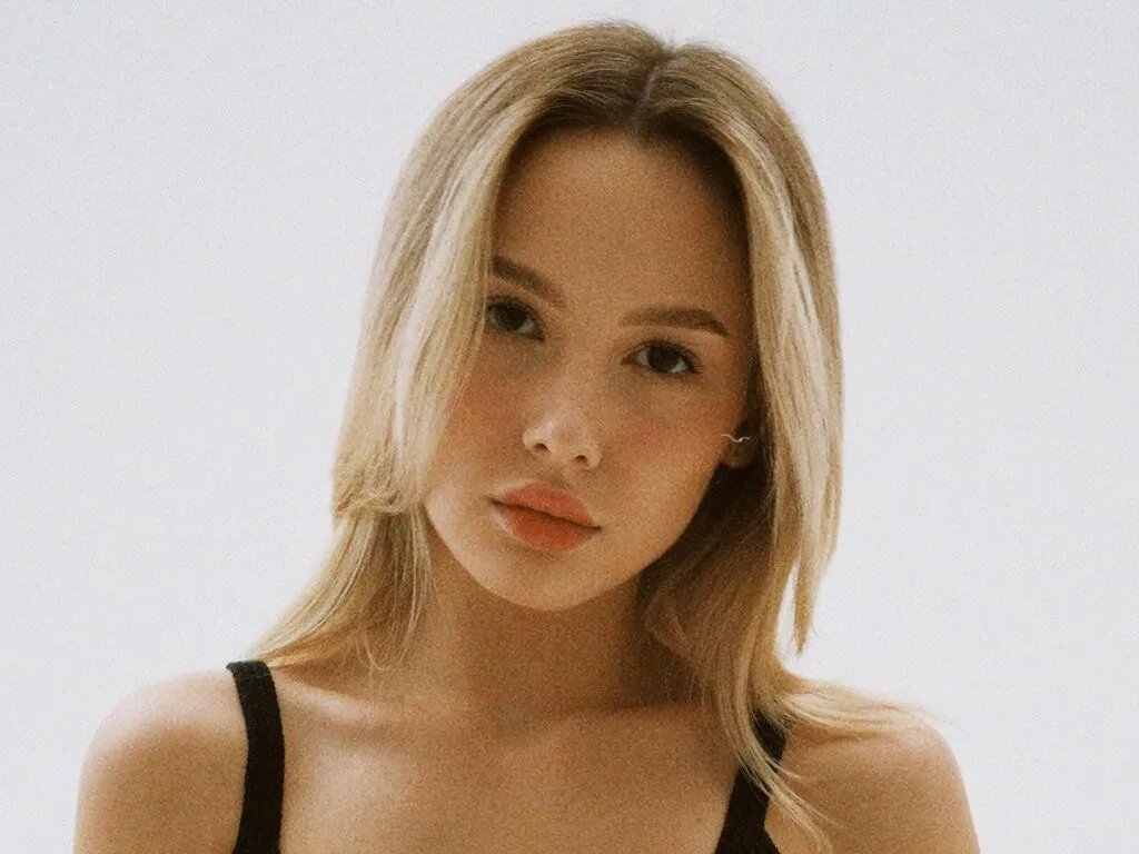 LeticiaTso from LiveJasmin