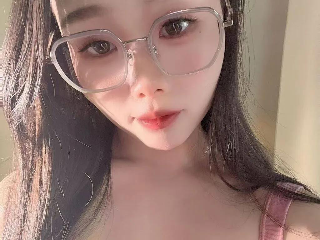 Try 24 years old lingzi from LiveJasmin lingzi from LiveJasmin