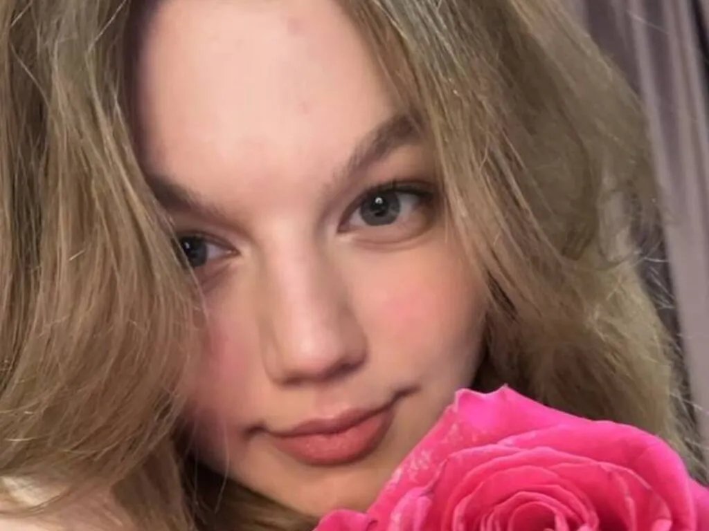 LinnGrimshaw — I like mint ice cream, kittens, ramen and pizza